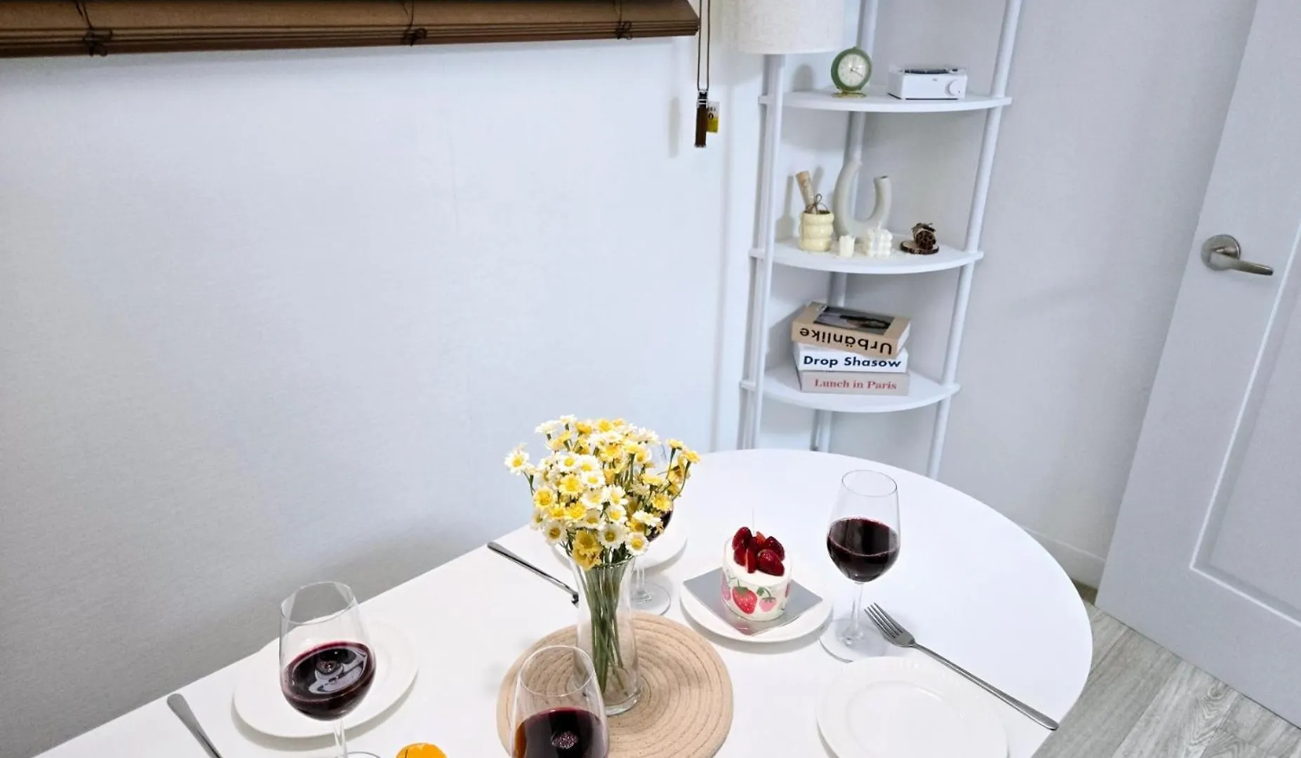 Villa Hong-Cho Stay Sinchon Seoul South Korea