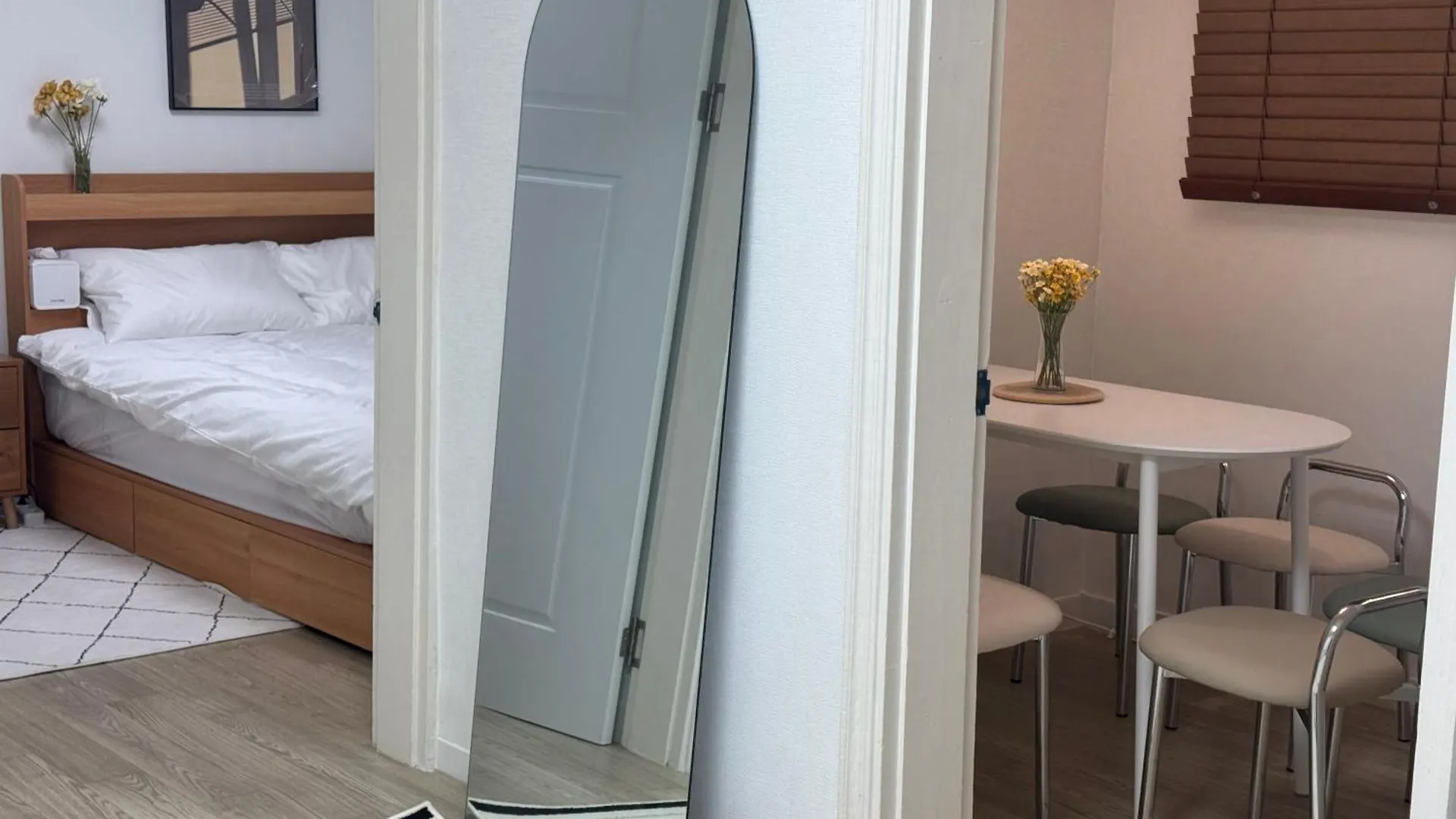 Hong-Cho Stay Sinchon Seoul